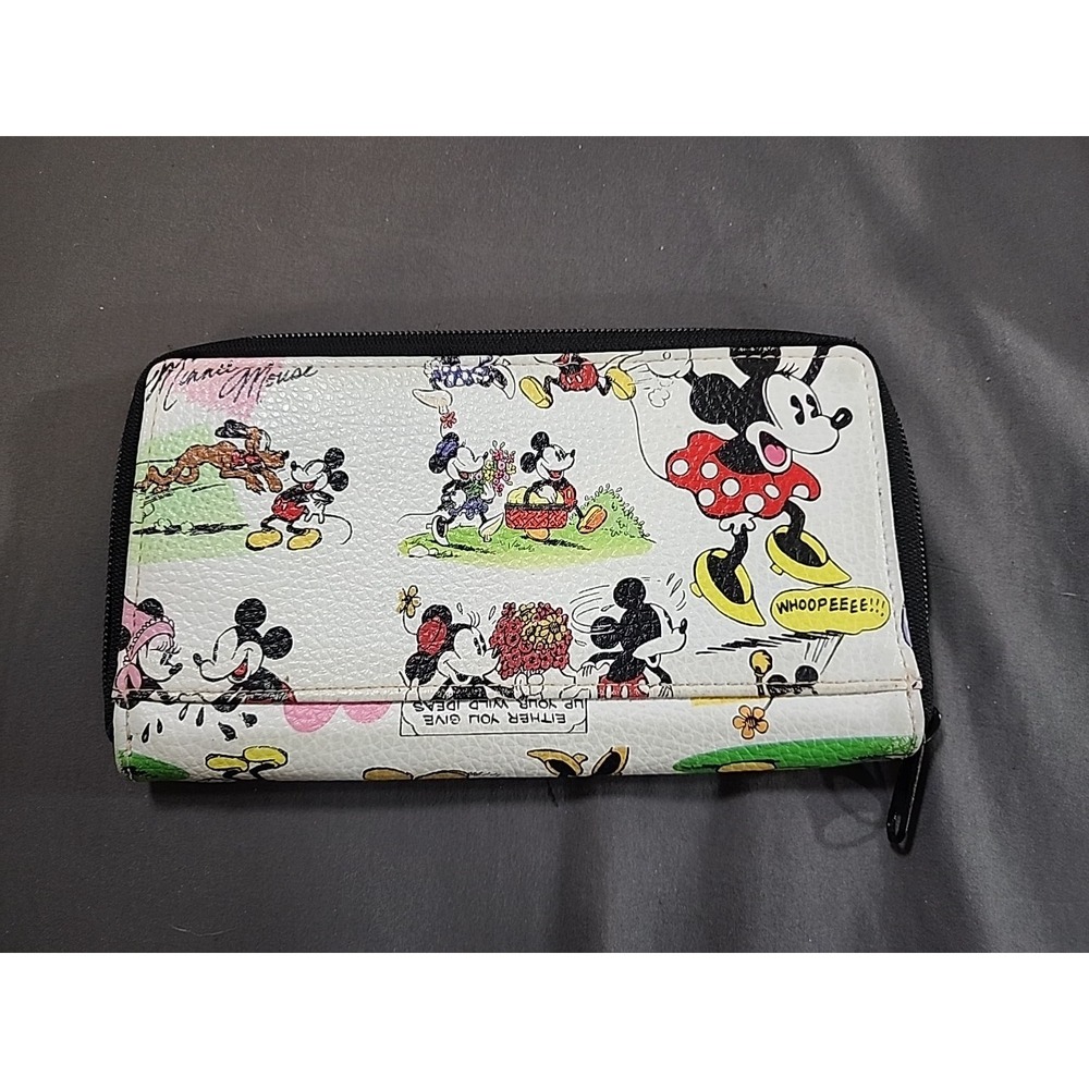 Disney Parks Authentic/‎ Original Mickey Mouse Wallet